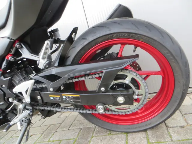 Kawasaki Z500 SE 2024 Benzine 12