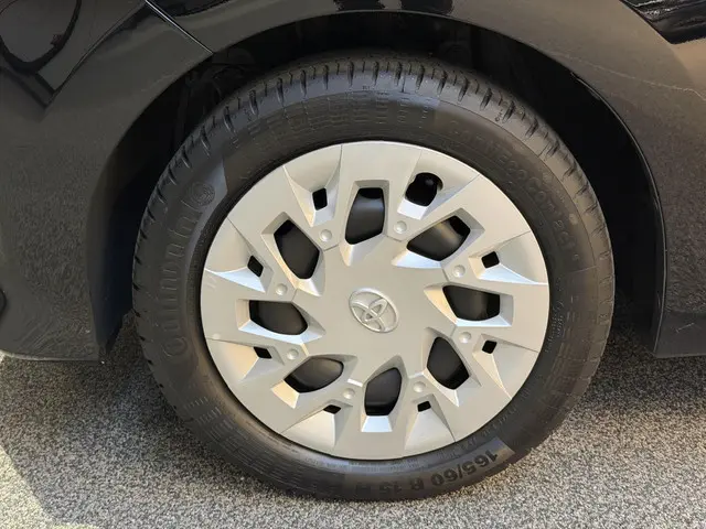 Toyota Aygo 1.0 VVT-i x-play 2020 Benzine 9