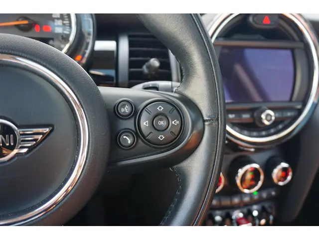 MINI 3-Deurs Cooper 2018 Benzine 13