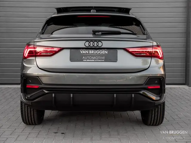 Audi Q3 Sportback 35 TFSI S-Line 2021 Benzine 8
