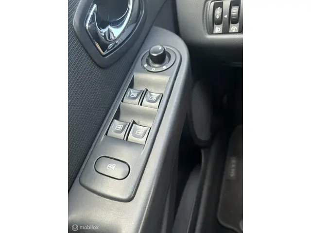 Renault Clio 0.9 TCe Expression 2014 Benzine 13