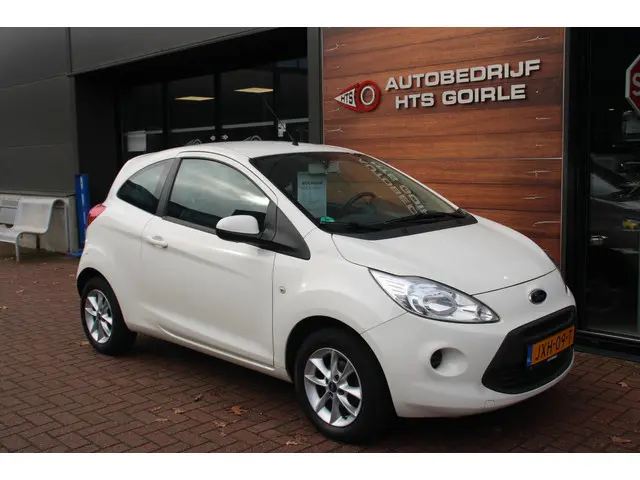 Ford Ka 1.2 Style start/stop 2014 Benzine 6