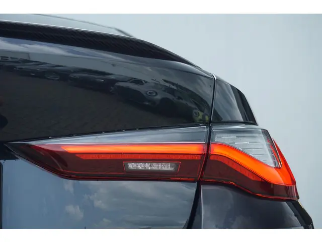 BMW i4 eDrive35 2023 Elektrisch 19