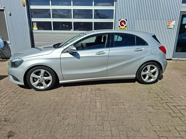 Mercedes-Benz A-Klasse 180 1e Eigenaar Navi 2014 Benzine 2