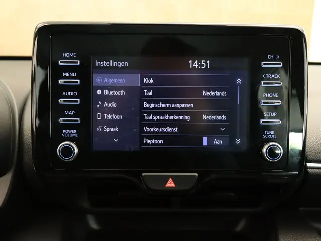 Toyota Yaris 1.5 Hybrid Active Plus 2021 Hybride Benzine 29