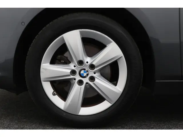BMW 2 Serie Gran Tourer 218i Luxury 2015 Benzine 23