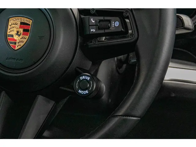 Porsche Cayenne Coupé 3.0 E-Hybrid 2024 Hybride Benzine 37