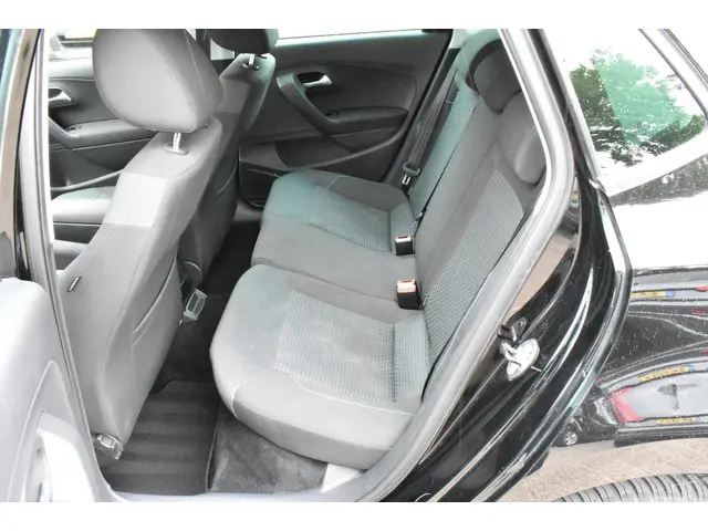 Volkswagen Polo 1.0 BlueMotion Edition 2017 Benzine 12