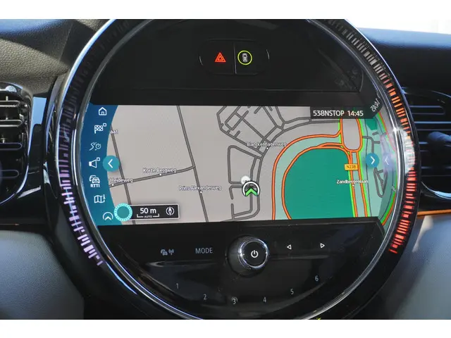 MINI 5-Deurs Cooper C 2023 Benzine 13