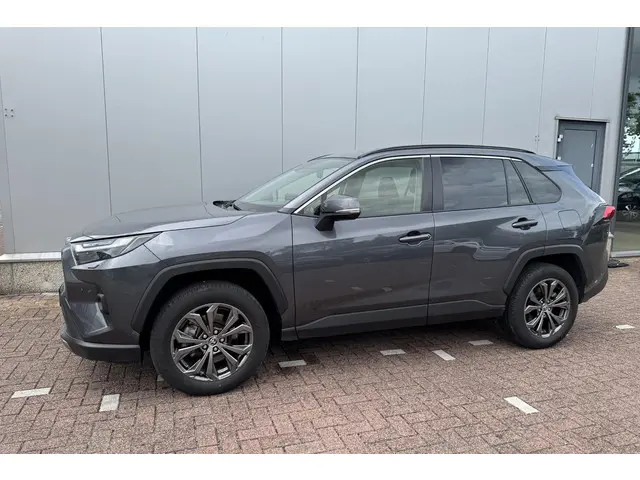 Toyota RAV4 2.5 Hybrid AWD Executive 2024 Hybride Benzine 4