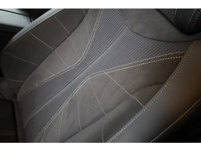 DS DS 4 e-Tense 225 'Etoile' 2024 Hybride Benzine 42