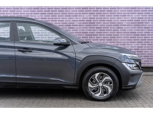 Hyundai Kona 1.6 GDI HEV Comfort 2023 Hybride Benzine 8