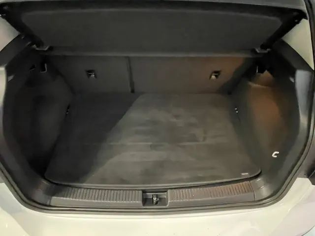 Volkswagen T-Cross 1.0 TSI Style AUTOMAAT 2019 Benzine 12