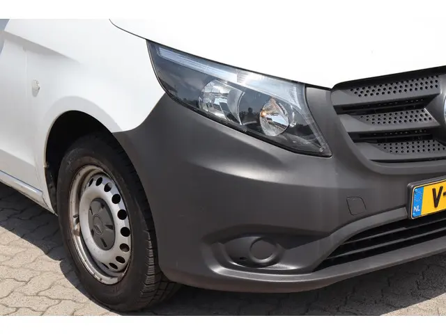 Mercedes-Benz Vito 114 CDI Lang 2017 Diesel 12
