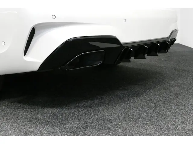 BMW 3 Serie 330e M Sport 2020 Hybride Benzine 18