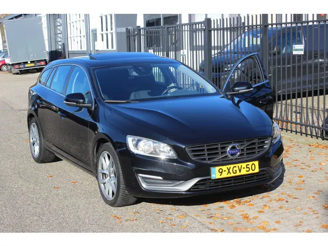 Volvo V60 1.6 D2 Automaat Momentum 2014 Diesel 20
