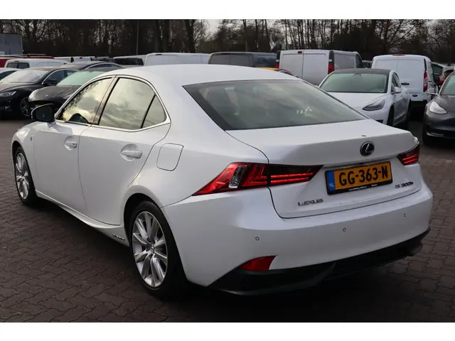 Lexus IS 300h Hybrid Sport Edition 2015 Hybride Benzine 7