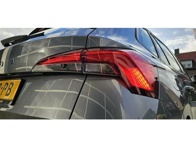 Škoda Kamiq 1.0 TSI Ambition 2022 Benzine 13