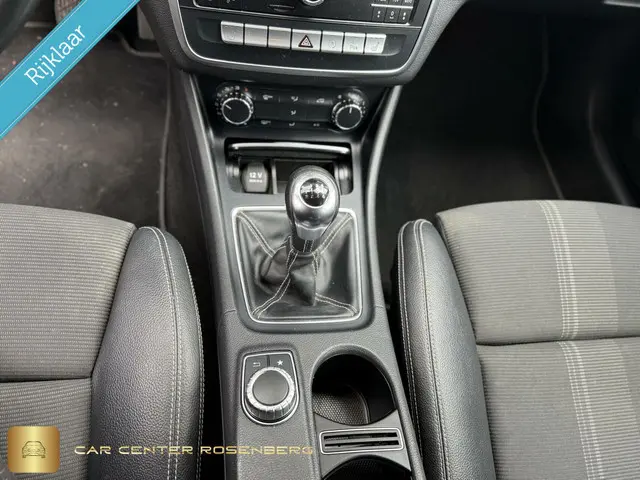 Mercedes-Benz CLA 180 Business Solution 2017 Benzine 12