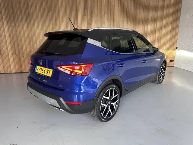 SEAT Arona 1.0 TSI FR Business Intense Plus 2021 Benzine 2