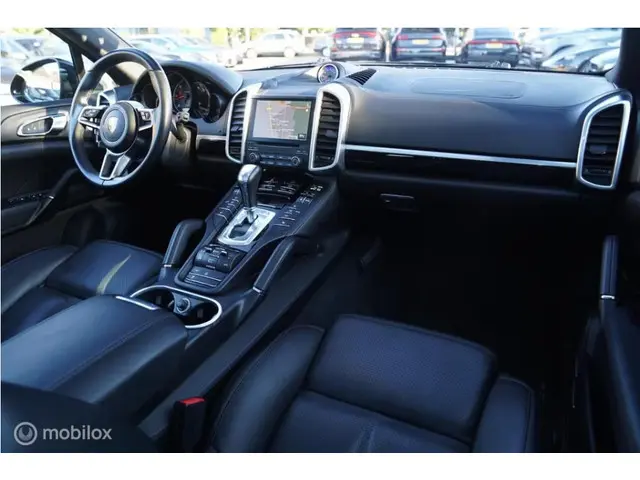 Porsche Cayenne 3.6 S 2015 Benzine 16