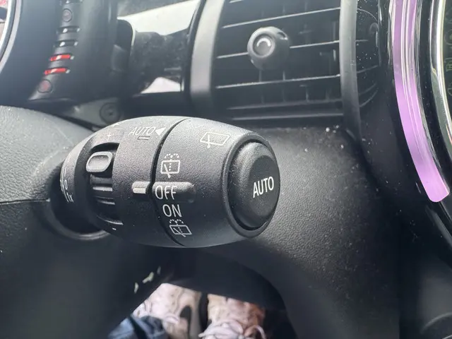 MINI Cooper Mini 1.5 Chili Business 2014 Benzine 12