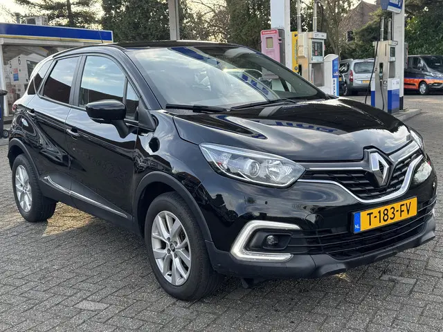 Renault Captur 0.9 TCe Limited 2020 Benzine 8