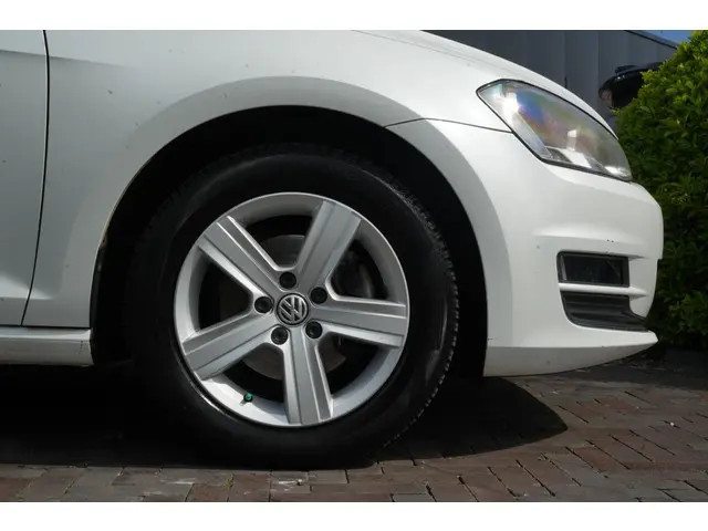 Volkswagen Golf 1.2 TSI Highline 2013 Benzine 8