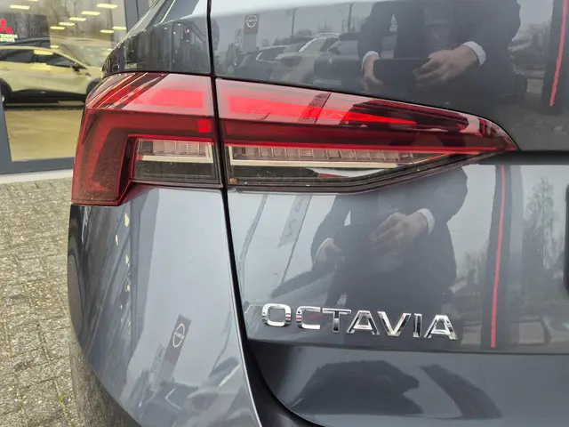 Škoda Octavia Combi 1.5 TSI Comfort line 2021 Benzine 39