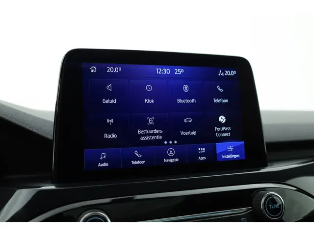 Ford Kuga 2.5 MHEV ST-Line 190pk 2022 Hybride Benzine 18