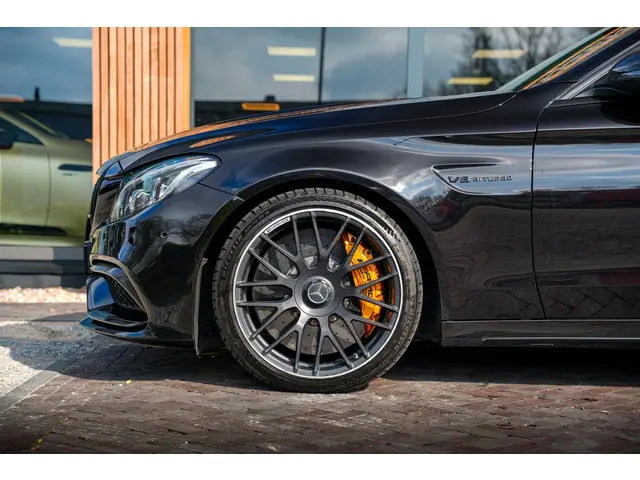 Mercedes-Benz C-Klasse Estate AMG 63 S 2015 Benzine 12