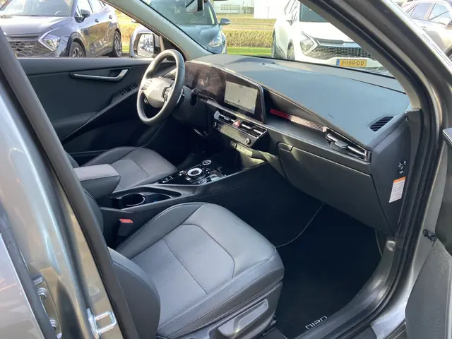 Kia Niro 1.6 GDi Hybrid DynamicLine 2023 Hybride Benzine 6