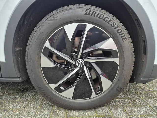 Volkswagen ID.4 Pro 77 kWh 2021 Elektrisch 24