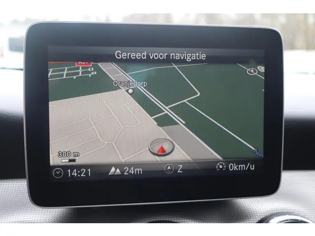 Mercedes-Benz CLA 180 d Lease Edition Plus 2016 Diesel 4