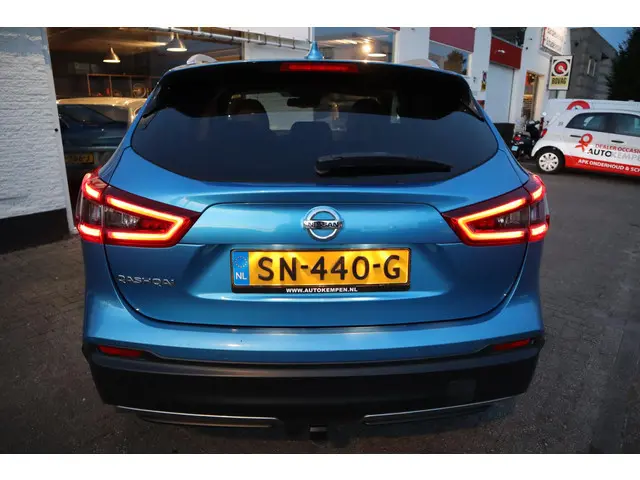 Nissan QASHQAI 1.2 TEKNA + 2018 Benzine 32