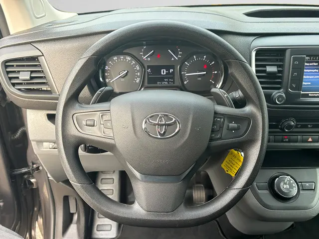 Toyota ProAce Worker 2.0 D-4D Live Long Aut- 2022 Diesel 12