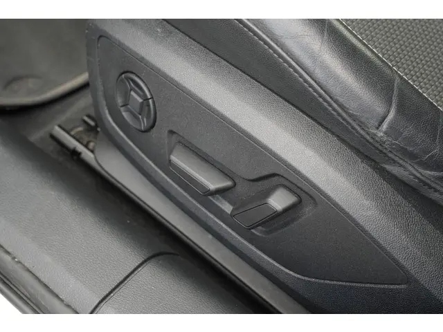 Audi A6 Avant 40 TFSI S edition 2022 Benzine 17