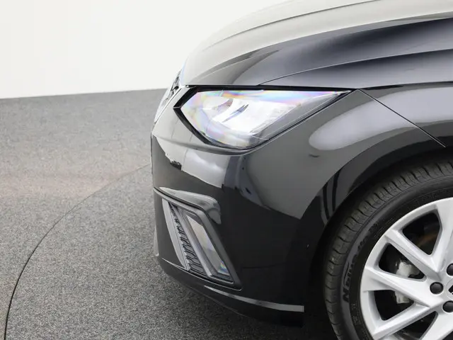 SEAT Ibiza 1.0TSI/95PK FR 2024 Benzine 25