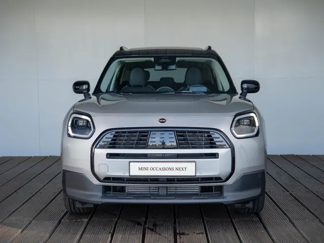 MINI Countryman C 2025 Benzine 3