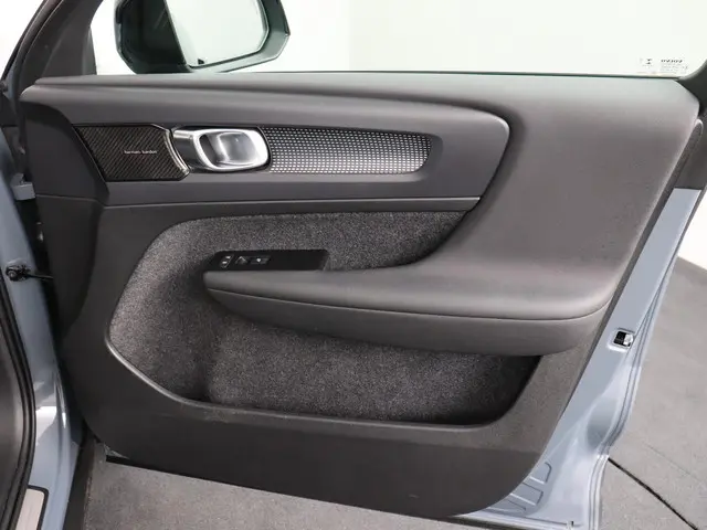 Volvo XC40 Recharge Pro 2022 Elektrisch 36