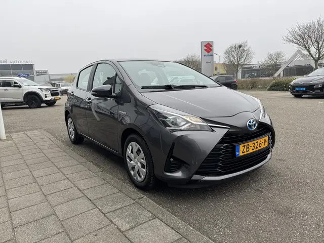 Toyota Yaris 2