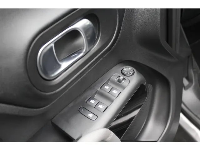 Citroën C5 Aircross 1.2 PureTech Business 2020 Benzine 24