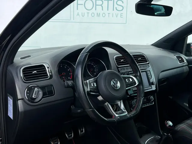 Volkswagen Polo 1.8 TSI GTI 2017 Benzine 4