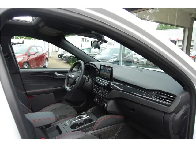 Ford Kuga 2.5 PHEV ST-Line X 225PK 2022 Hybride Benzine 40