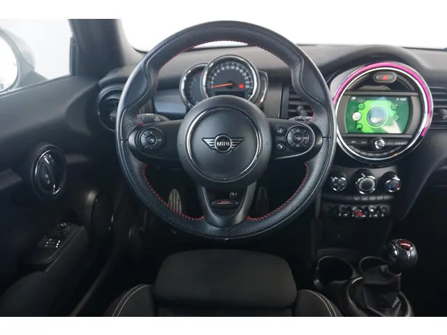 MINI 3-Deurs Cooper 2019 Benzine 11
