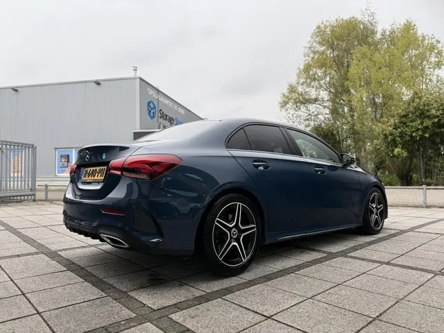 Mercedes-Benz A-Klasse 200 Aut. AMG Sport 2020 Benzine 6