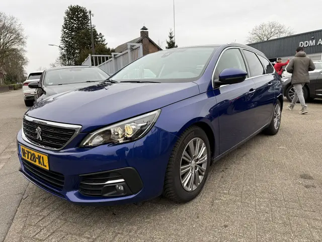 Peugeot 308 SW 1.5 BLUE LEASE PREMIUM 2020 Diesel 2