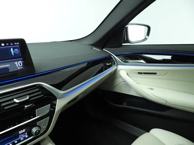 BMW 5 Serie Touring 530e xDrive 2024 Hybride Benzine 45