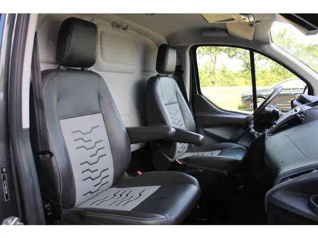 Ford Transit Custom 290 2.2 TDCI L1H1 Sport 2016 Diesel 9
