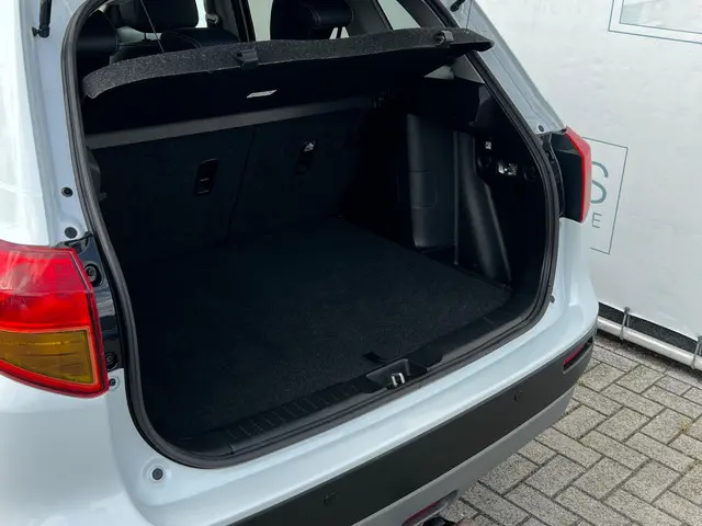 Suzuki Vitara 1.6 High Executive 2017 Benzine 15